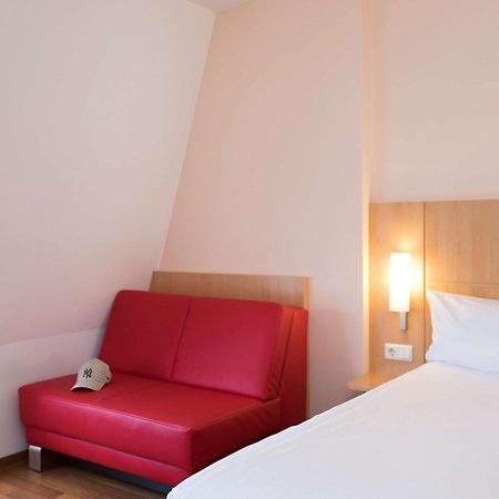 Ibis Berlin City Sued Exteriör bild