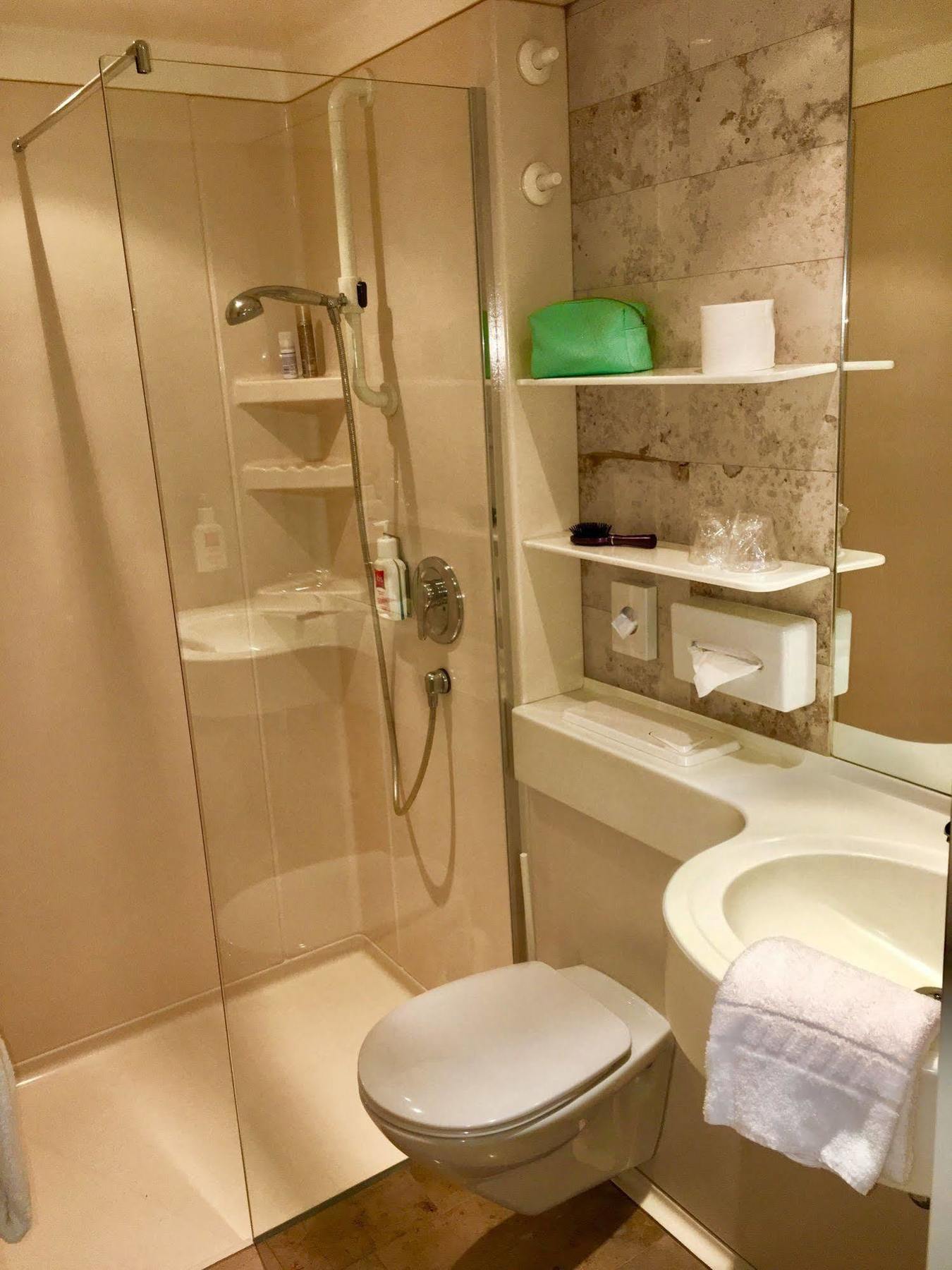Ibis Berlin City Sued Exteriör bild