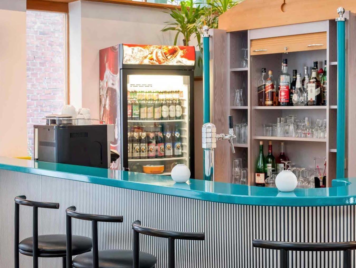 Ibis Berlin City Sued Exteriör bild