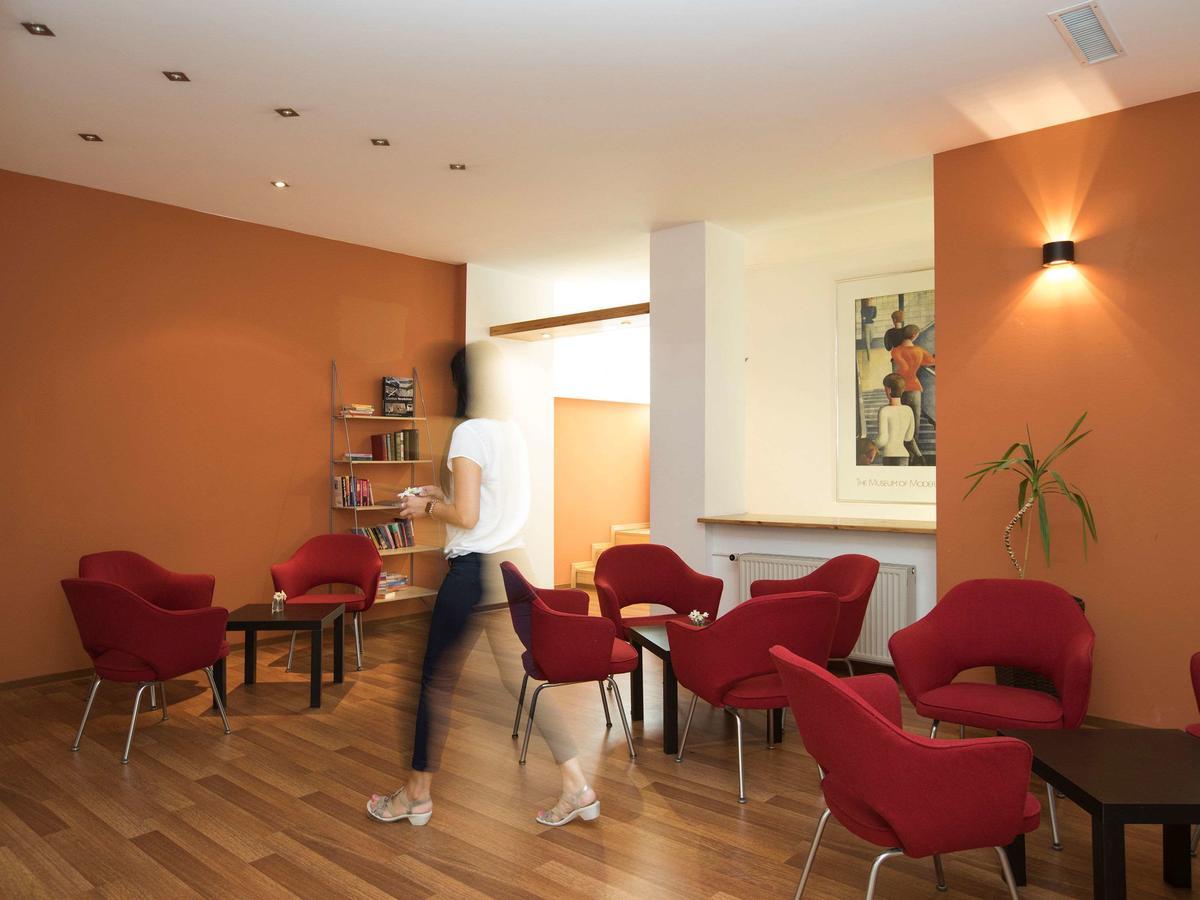 Ibis Berlin City Sued Exteriör bild