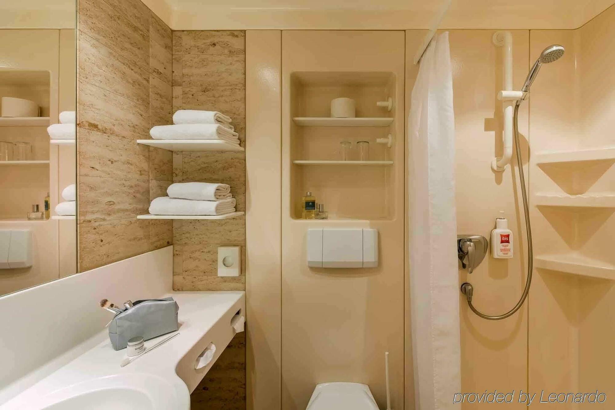 Ibis Berlin City Sued Exteriör bild